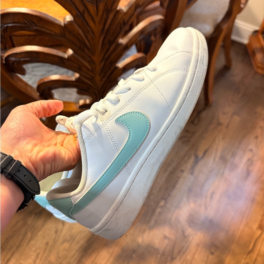 Nike White and Teal Athletic Shoes - Picture 4 of 4